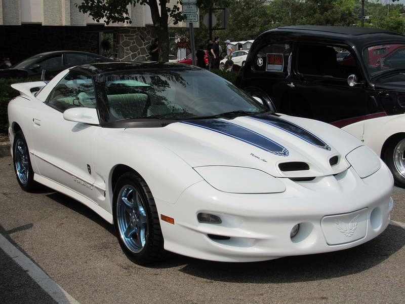 Chevy Camaro and Pontiac Firebird - Stylish but Flawed